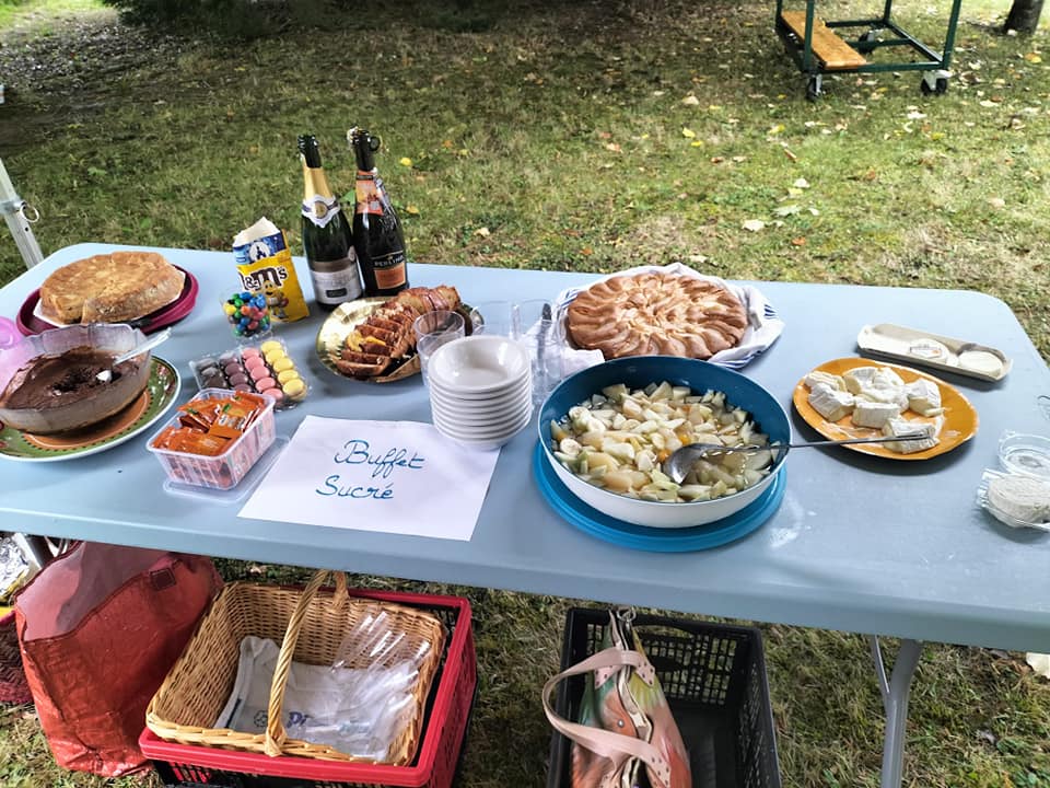 Buffet sucré du repas des voisins 2024