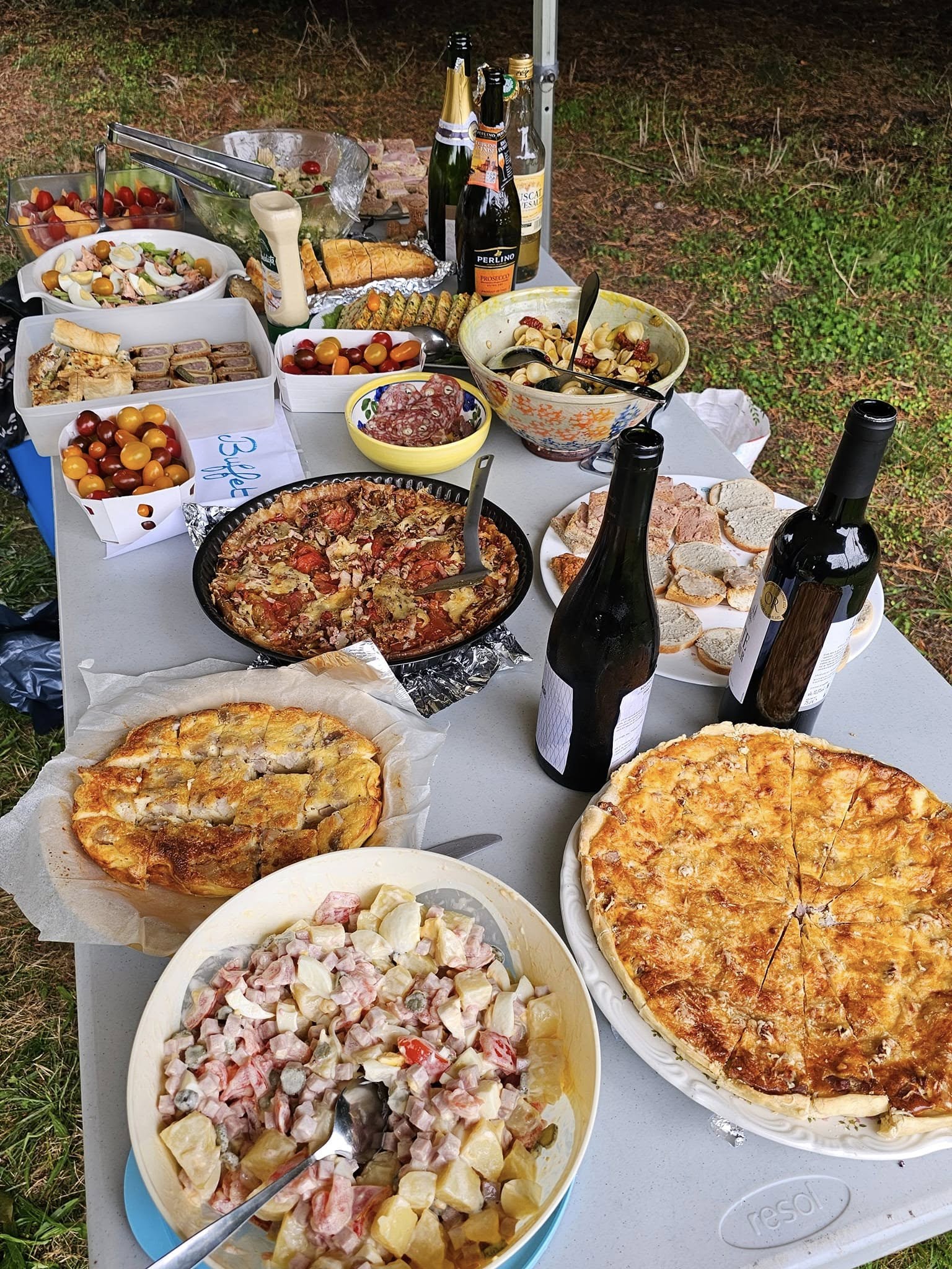 Buffet salé du repas des voisins 2024