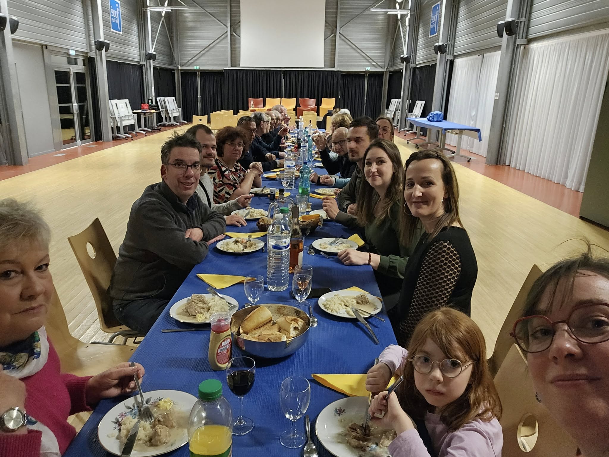 Grande tablée lors du repas de l'AG